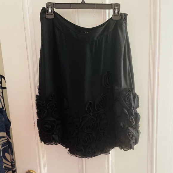 Talbots Silk Skirt W/Rosettes - Picture 7 of 7